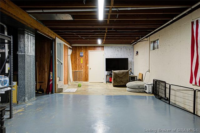 847 Beechwood Street, Sellersburg, IN 47172