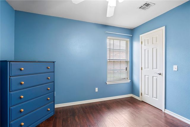 4002 SW Hansom Loop, Bentonville, AR 72712