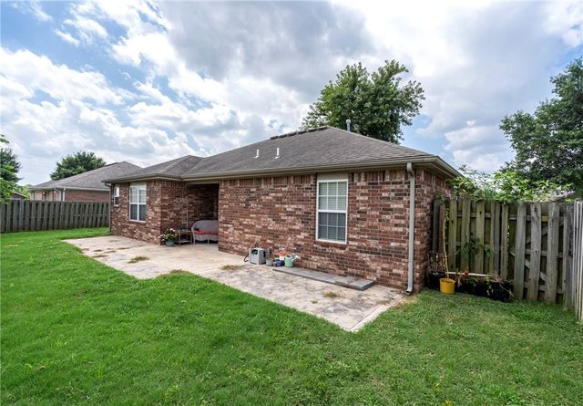 4002 SW Hansom Loop, Bentonville, AR 72712
