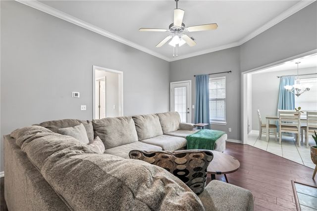 4002 SW Hansom Loop, Bentonville, AR 72712