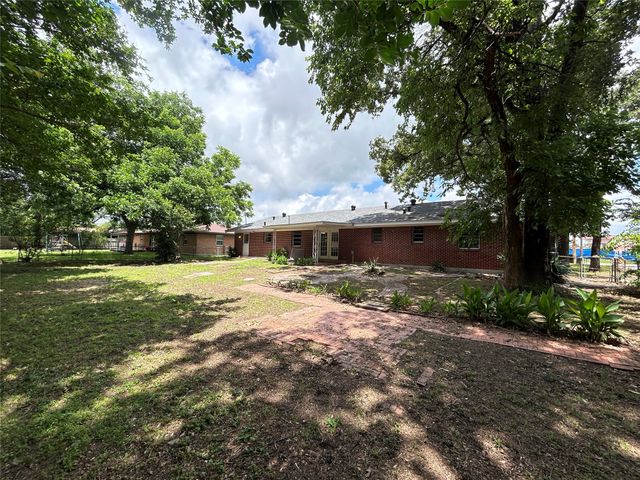 632 Lee Street, Sulphur Springs, TX 75482
