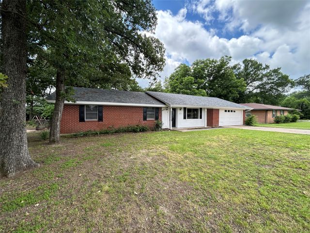 632 Lee Street, Sulphur Springs, TX 75482