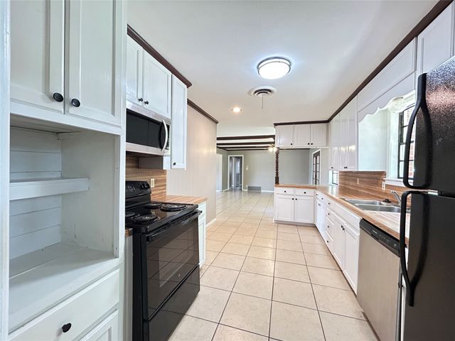 632 Lee Street, Sulphur Springs, TX 75482