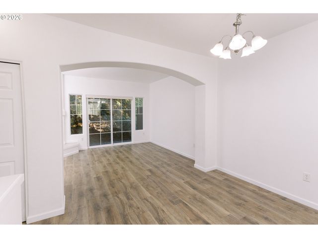 15480 Sw SPARROW Loop 102, Beaverton, OR 97007