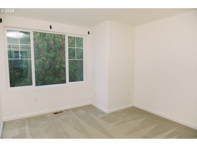 15480 Sw SPARROW Loop 102, Beaverton, OR 97007