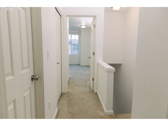 15480 Sw SPARROW Loop 102, Beaverton, OR 97007