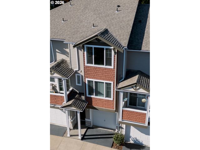15480 Sw SPARROW Loop 102, Beaverton, OR 97007