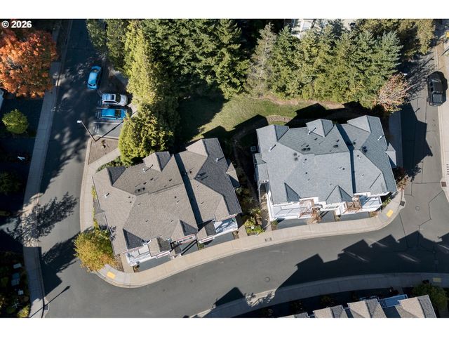 15480 Sw SPARROW Loop 102, Beaverton, OR 97007