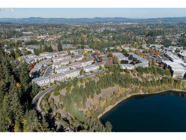 15480 Sw SPARROW Loop 102, Beaverton, OR 97007