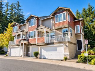 15480 Sw SPARROW Loop 102, Beaverton, OR 97007