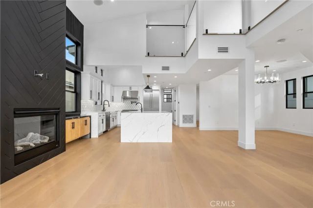 110 S Irena Avenue A, Redondo Beach, CA 90277