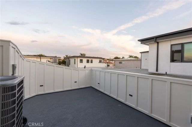 110 S Irena Avenue A, Redondo Beach, CA 90277