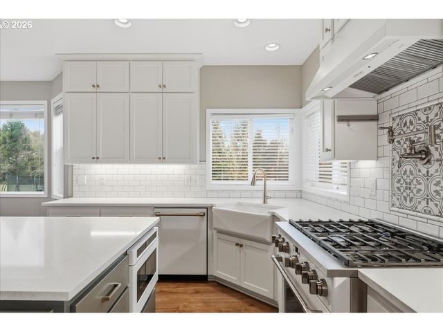 6810 Ne 252ND Way, Battle Ground, WA 98604