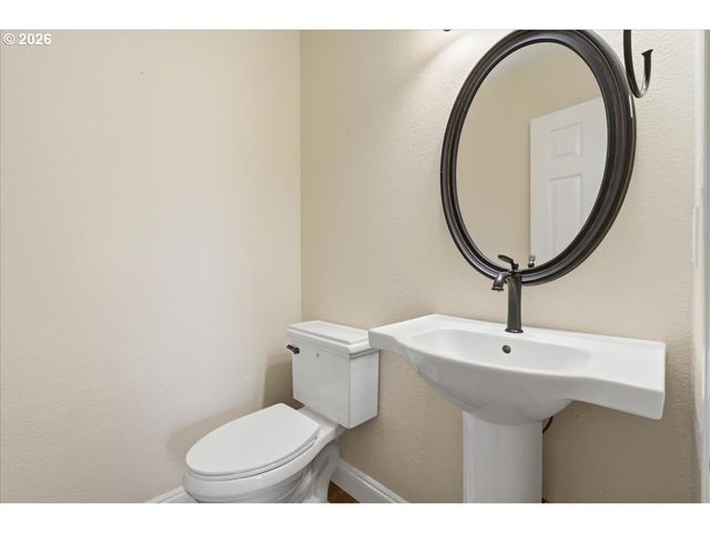 6810 Ne 252ND Way, Battle Ground, WA 98604