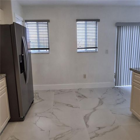 7301 NW 173RD Drive NW 101, Hialeah, FL 33015
