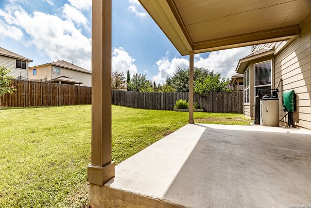 240 LIMESTONE CRK, New Braunfels, TX 78130