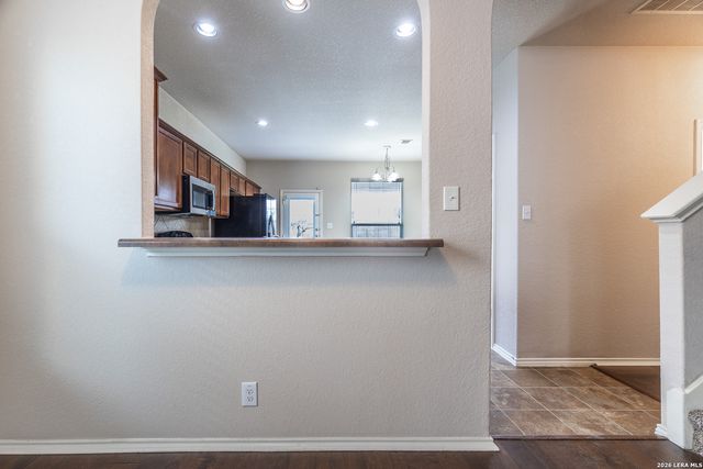 240 LIMESTONE CRK, New Braunfels, TX 78130