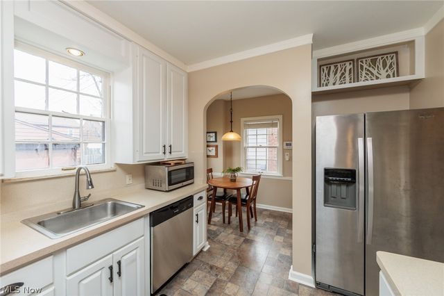 3881 Grenville Road, University Heights, OH 44118