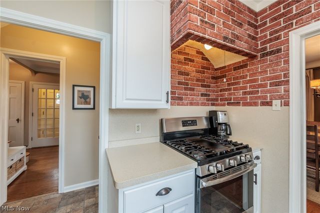 3881 Grenville Road, University Heights, OH 44118