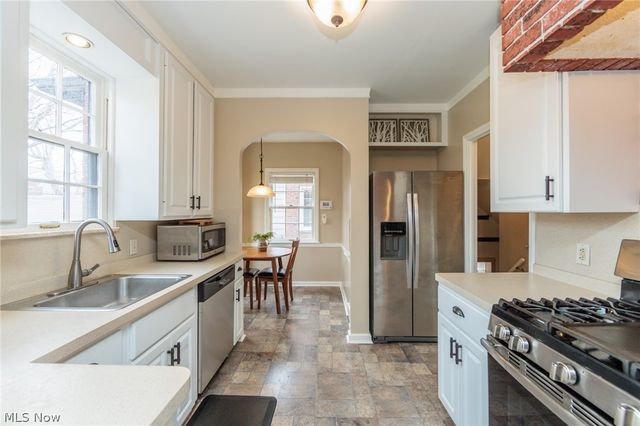 3881 Grenville Road, University Heights, OH 44118
