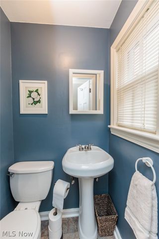 3881 Grenville Road, University Heights, OH 44118