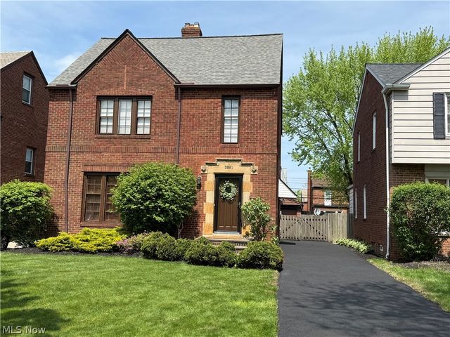 3881 Grenville Road, University Heights, OH 44118
