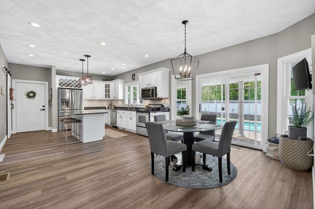 1 Fairbanks Lane, North Reading, MA 01864