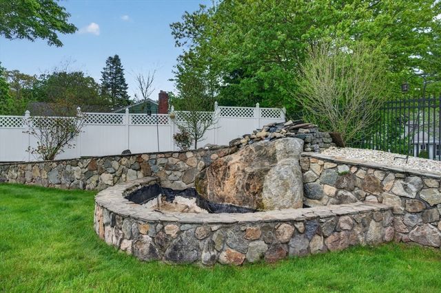 1 Fairbanks Lane, North Reading, MA 01864