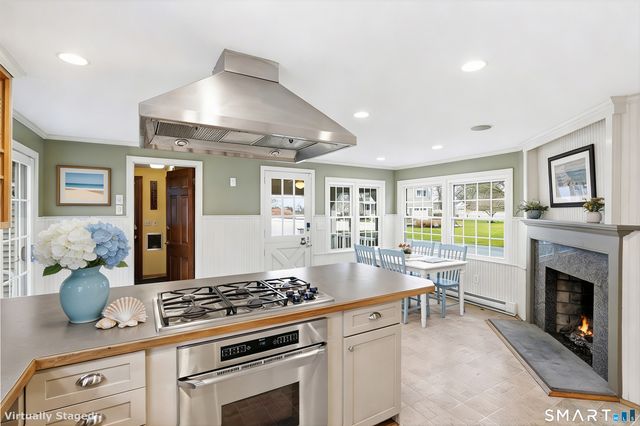 22 Indian Drive, Clinton, CT 06413