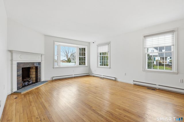 22 Indian Drive, Clinton, CT 06413