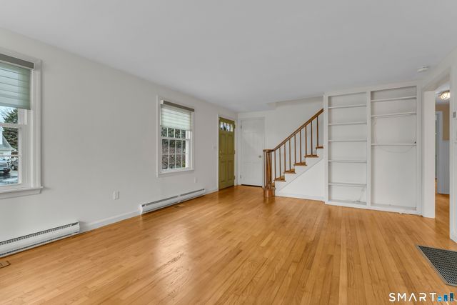 22 Indian Drive, Clinton, CT 06413