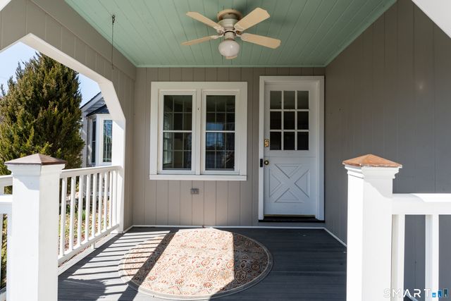 22 Indian Drive, Clinton, CT 06413