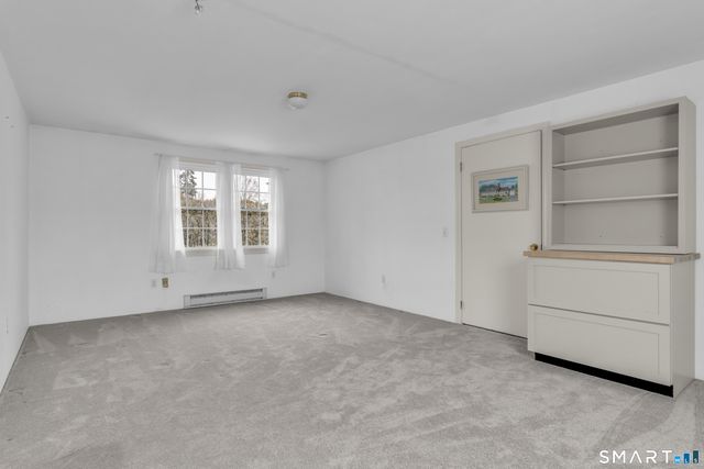 22 Indian Drive, Clinton, CT 06413