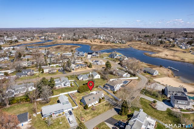 22 Indian Drive, Clinton, CT 06413