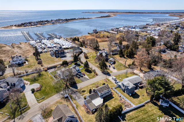 22 Indian Drive, Clinton, CT 06413