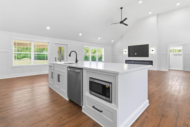 786 Lakemere lot 22, Somerset, KY 42503