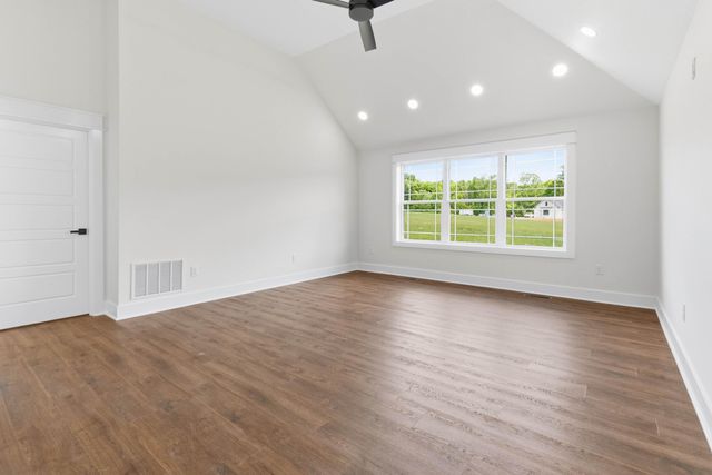 786 Lakemere lot 22, Somerset, KY 42503