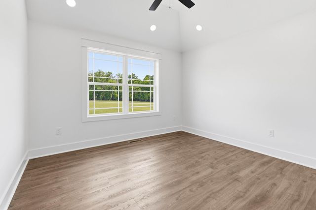 786 Lakemere lot 22, Somerset, KY 42503