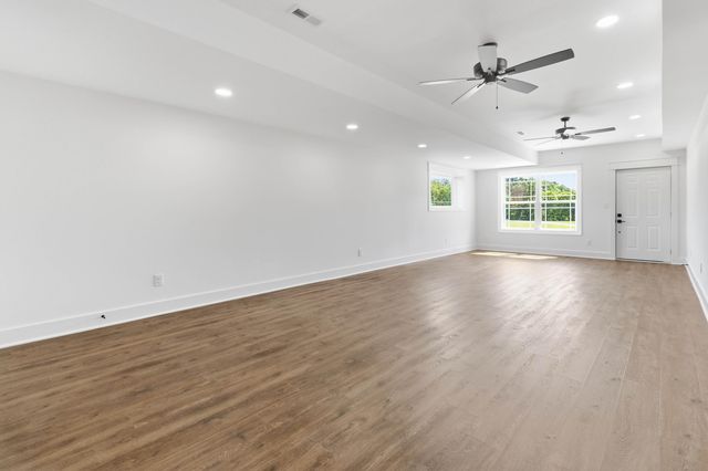 786 Lakemere lot 22, Somerset, KY 42503