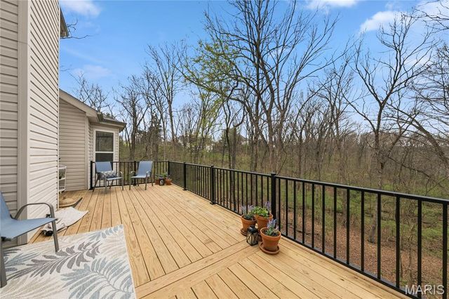 2245 Meadow Forest Drive, Pacific, MO 63069