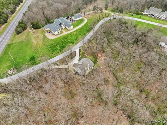 2245 Meadow Forest Drive, Pacific, MO 63069