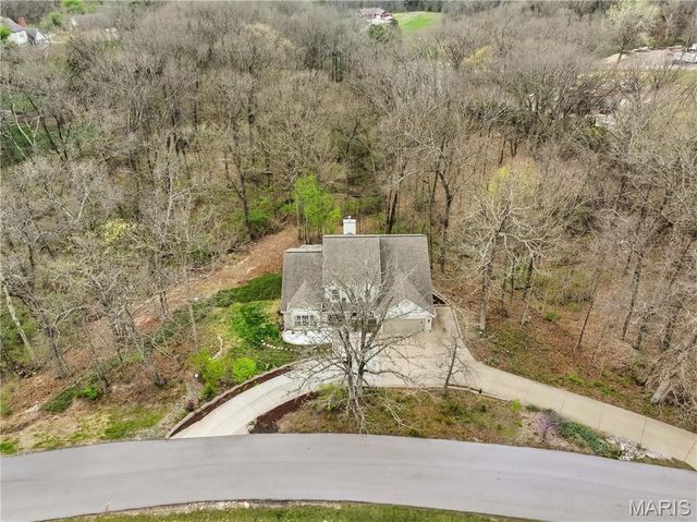 2245 Meadow Forest Drive, Pacific, MO 63069