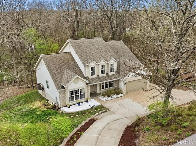 2245 Meadow Forest Drive, Pacific, MO 63069