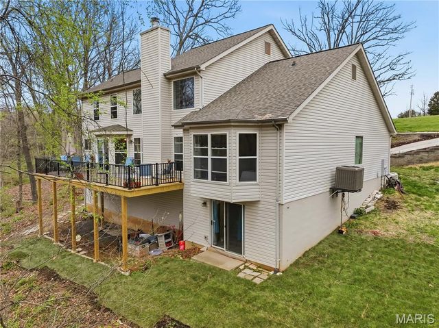 2245 Meadow Forest Drive, Pacific, MO 63069