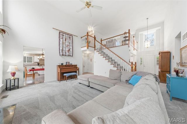 2245 Meadow Forest Drive, Pacific, MO 63069