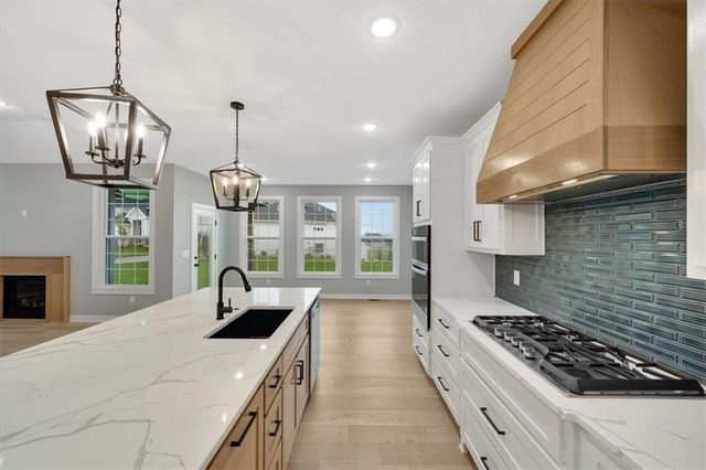 4539 145th Terrace, Basehor, KS 66007