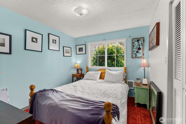 16 Harrison Street, South Bend, WA 98586