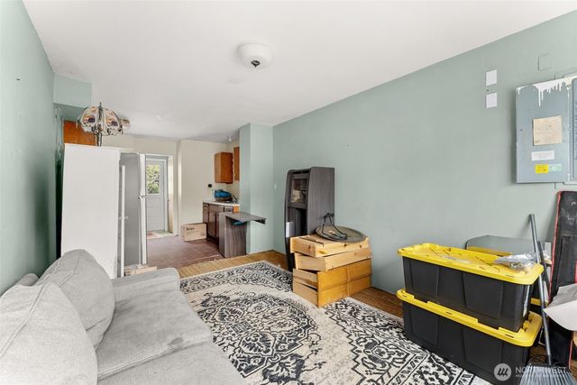 16 Harrison Street, South Bend, WA 98586