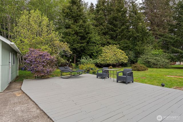 16 Harrison Street, South Bend, WA 98586