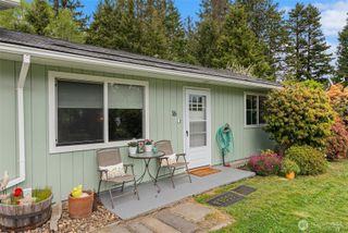 16 Harrison Street, South Bend, WA 98586